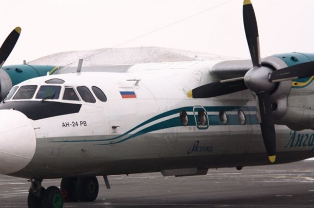 В Якутии при посадке грузового самолета произошло повреждение шасси