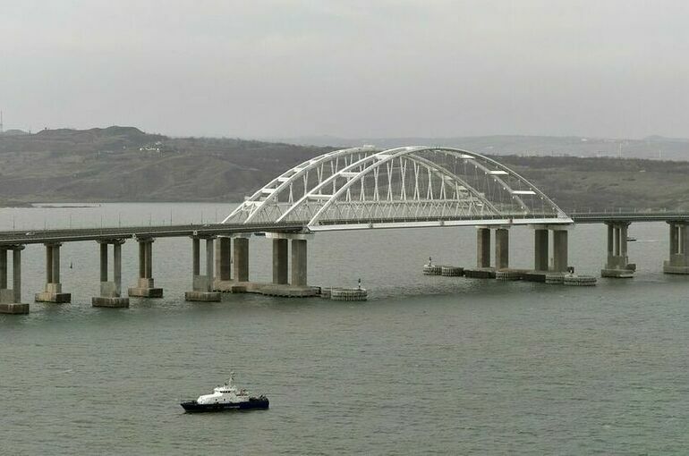 В Крыму назвали фейком сообщения о воздушной тревоге на Крымском мосту