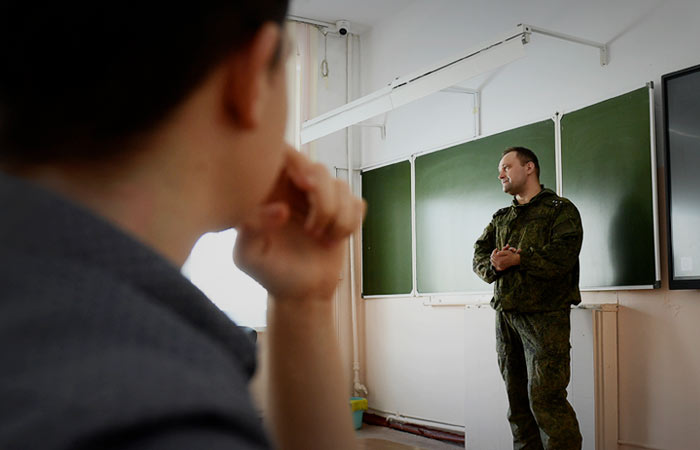 В школах РФ в конце августа впервые пройдут антитеррористические учения