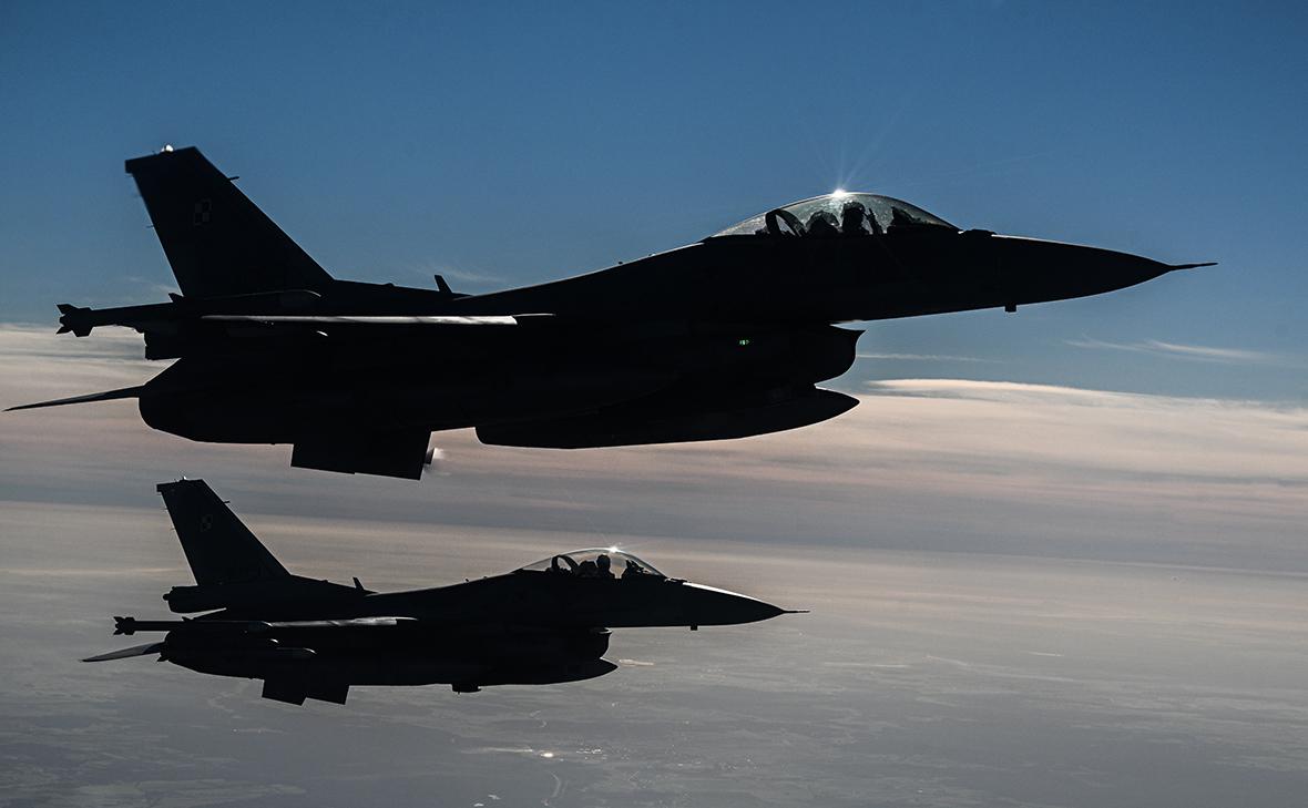 Третья страна решила передать Украине истребители F-16