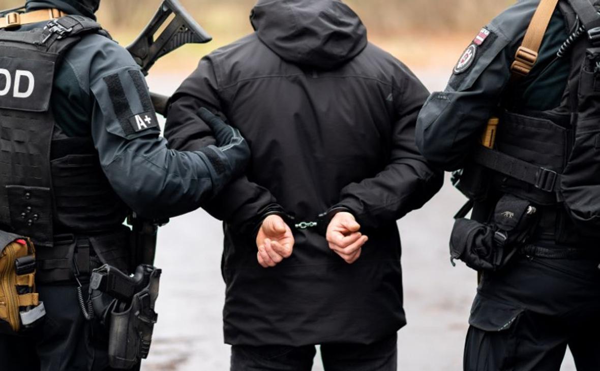 В Латвии задержали четырех человек по подозрению в работе на ФСБ