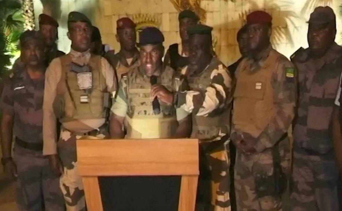 Военные Габона заявили, что президент под домашним арестом