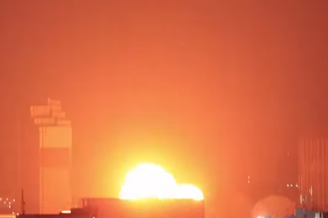 Британская газета Guardian опубликовала видео мощного взрыва в Киеве