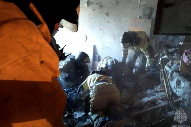 Пострадавшую в Кировском районе Донецка женщину извлекли из-под завалов