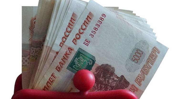 Россияне набрали в августе кредитов на рекордную сумму