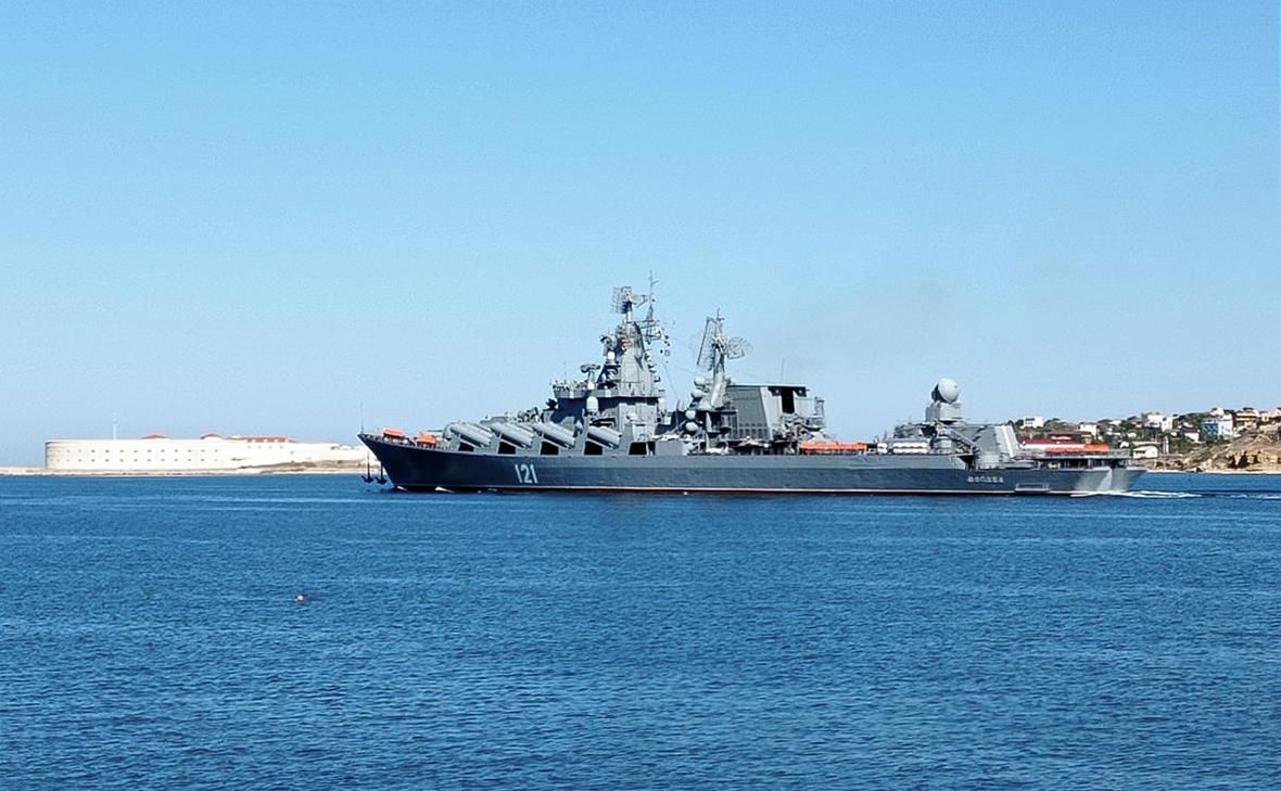 Британия пообещала следить за Россией в Черном море
