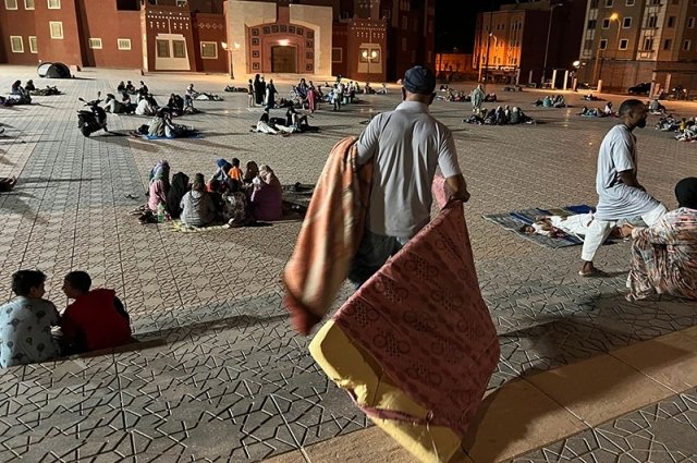 Жители Марракеша ночевали на улице, опасаясь повторного землетрясения