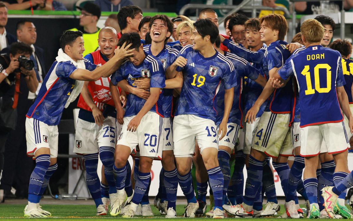 Как сборная Германии разгромно проиграла Японии. Видео