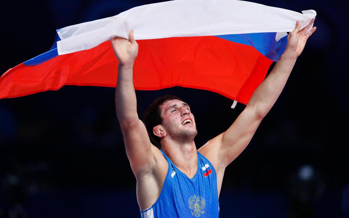 Два россиянина вышли в финал на чемпионате мира по вольной борьбе