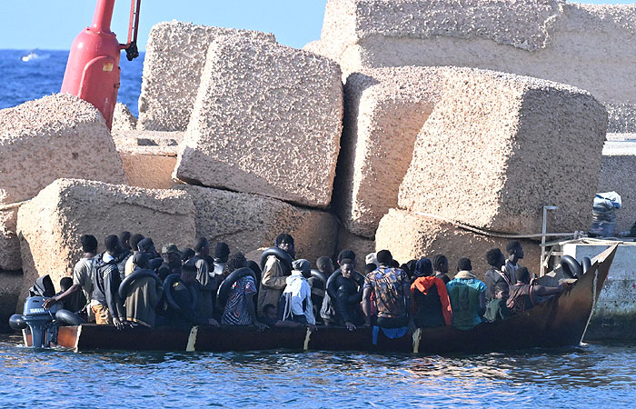 Италия запросила помощи ЕС в связи с наплывом нелегалов из Африки