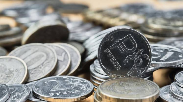 Мелочь — в бюджет: банки две недели будут без комиссии менять монеты на купюры