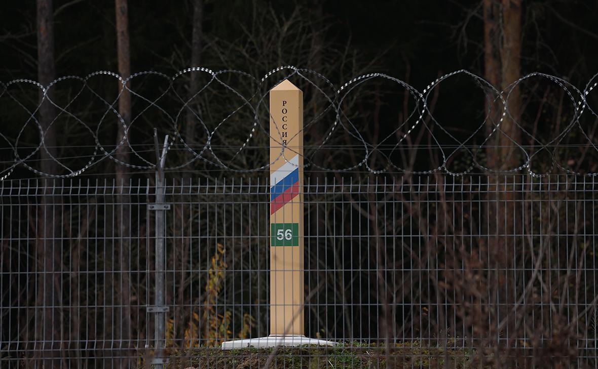 Латвия закрыла два КПП на границе с Россией