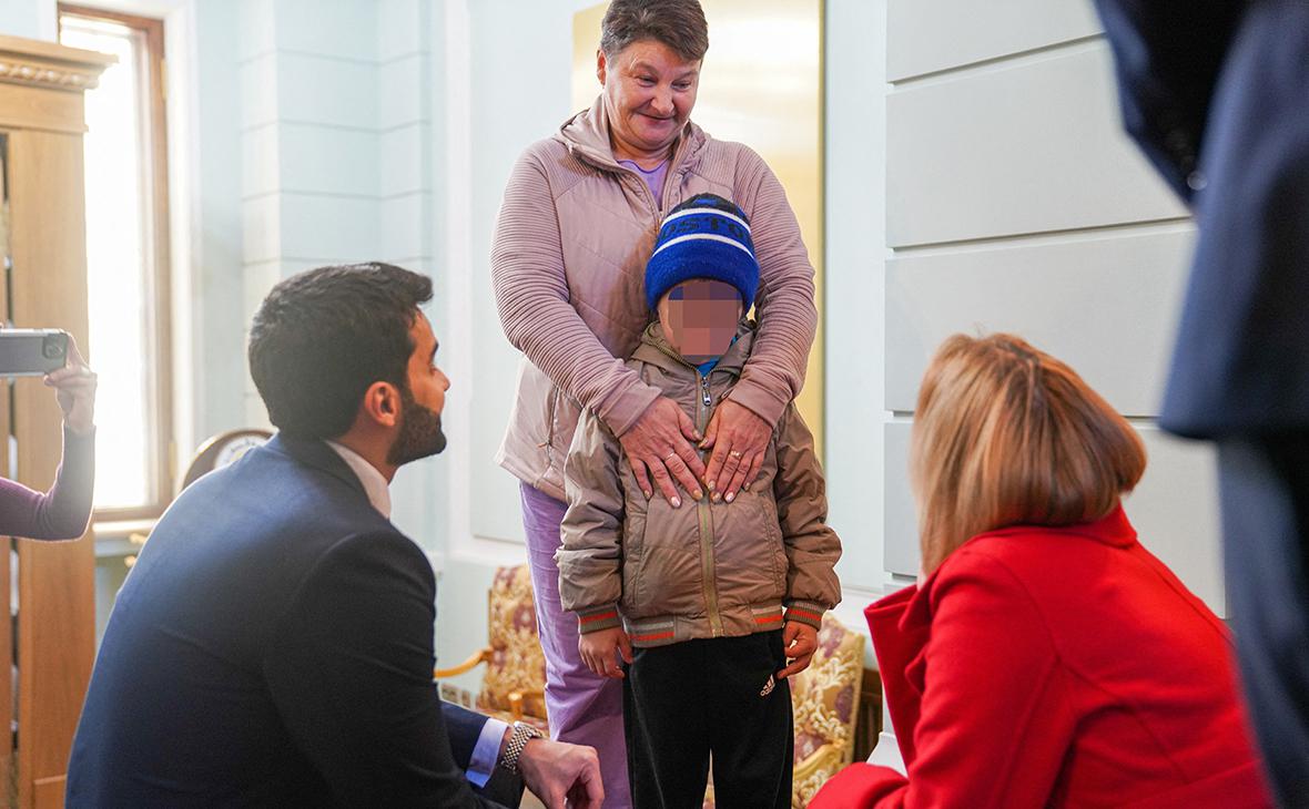 Катар помог в возвращении четырех украинских детей из России
