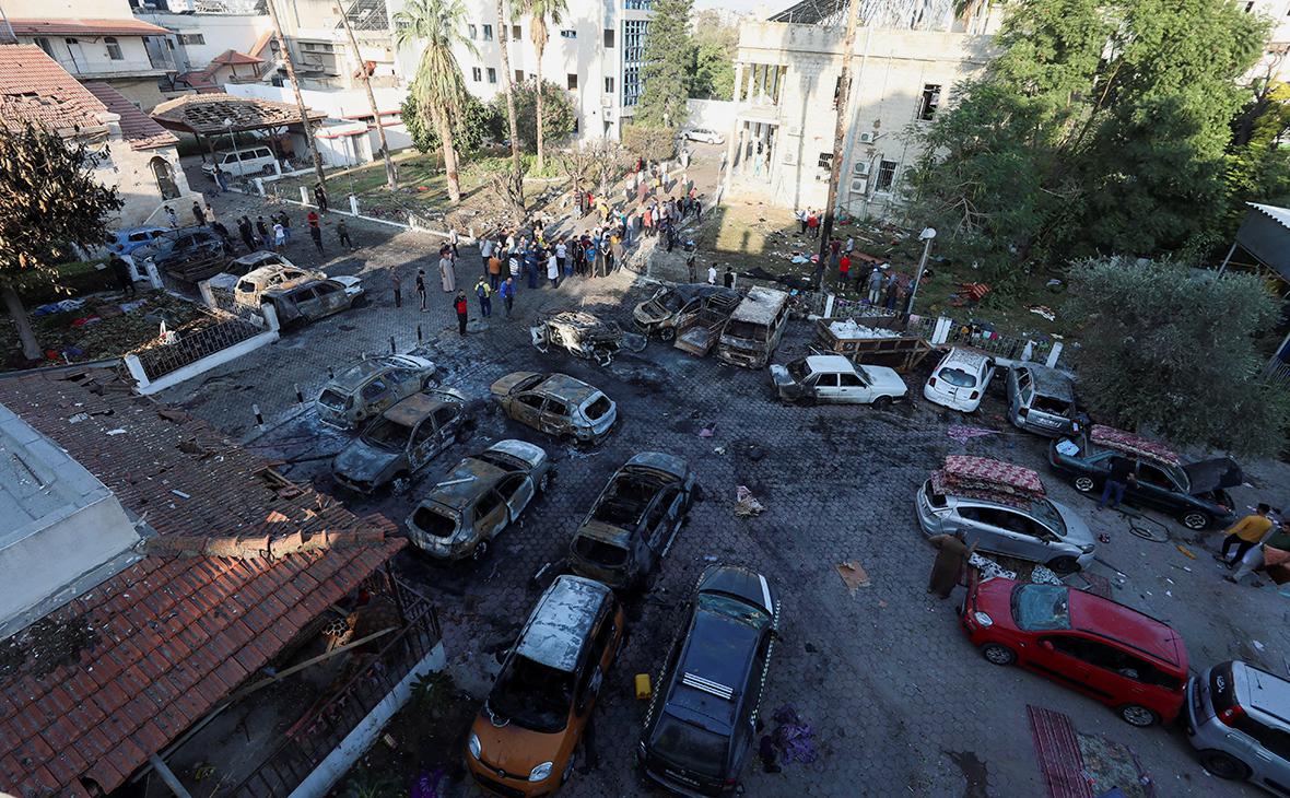 AP оценило версию о падении на больницу в Газе ракеты боевиков