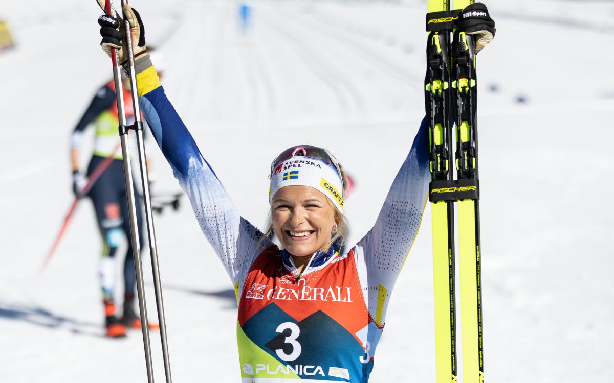 Шведским лыжникам разрешили не носить форму сборной ради безопасности