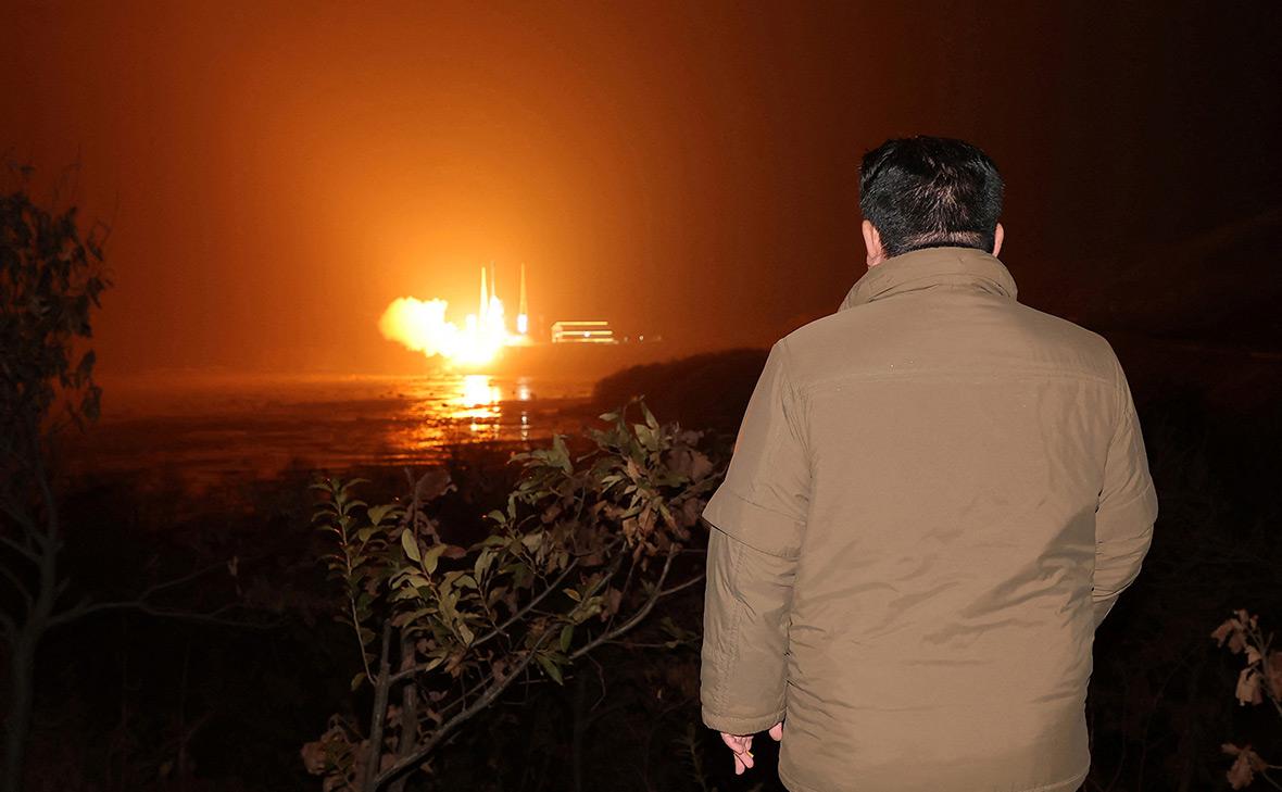 Какие риски создает успешный запуск КНДР военного спутника-разведчика