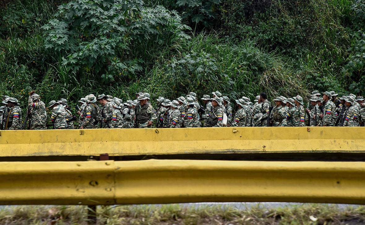 Власти Венесуэлы мобилизовали армию и приступили к арестам оппозиции