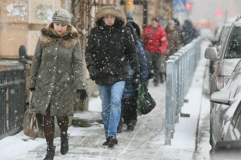 Снег и морозы ожидаются в центре европейской части России в выходные