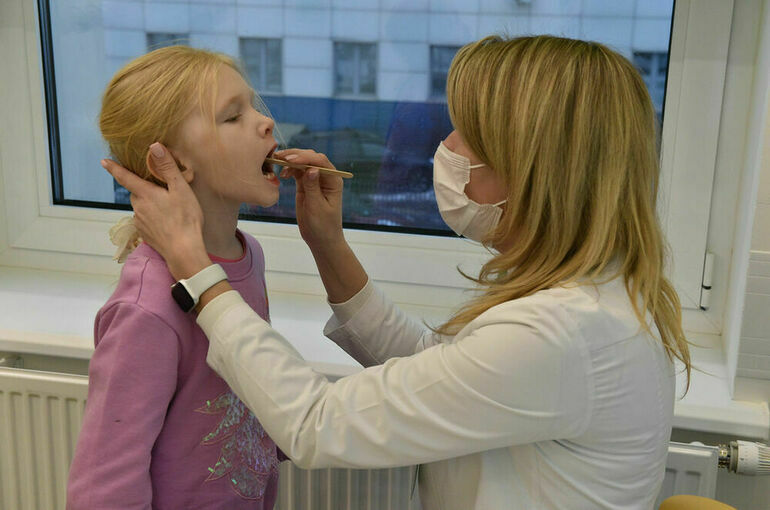 Минздрав: Большинство детей в России здоровы или почти здоровы