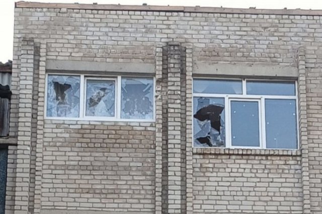 В Донецке украинский снаряд попал на территорию детского сада