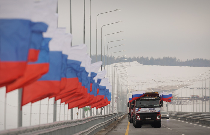 Путин принял участие в запуске движения по трассе М-12 от Москвы до Казани