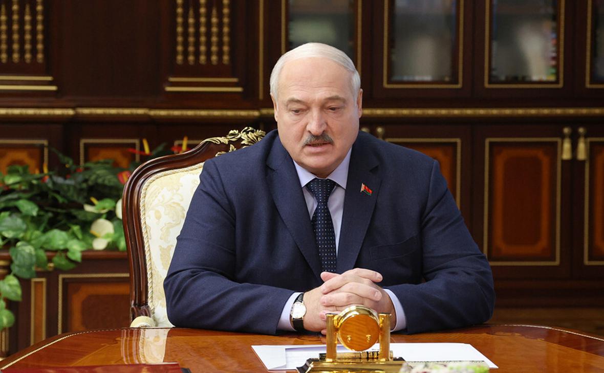 Лукашенко перевел на усиленный режим работы все подразделения МВД