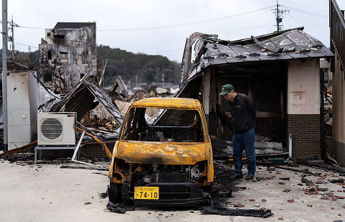 Число жертв землетрясения в Японии превысило 90