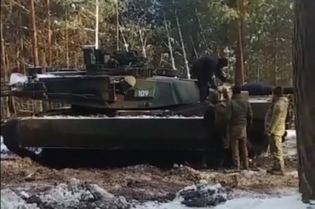 Украинские военные опубликовали новое видео с американскими танками Abrams