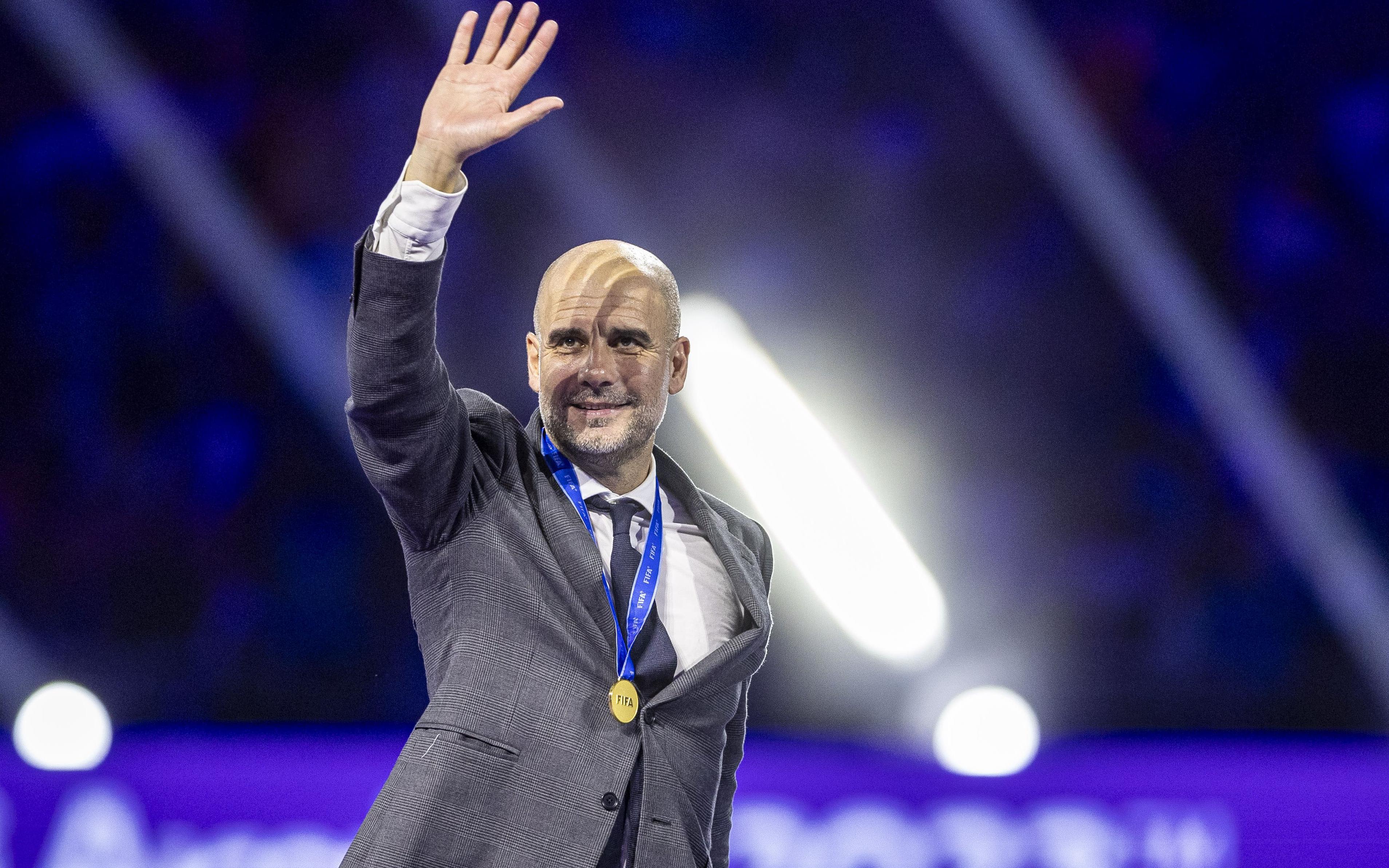Пеп Гвардиола стал лучшим тренером года по версии ФИФА