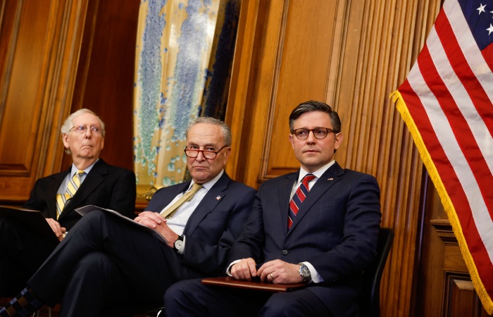 Сенат США проголосует по продлению финансирования правительства до марта