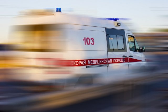 Выброшенная с пятого этажа в Казани девочка получила ушиб головного мозга