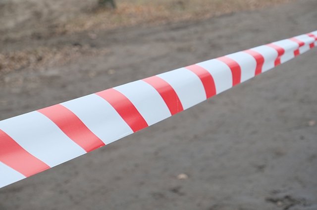 Жительница Петербурга нашла тело парня с воткнутыми в голову перилами