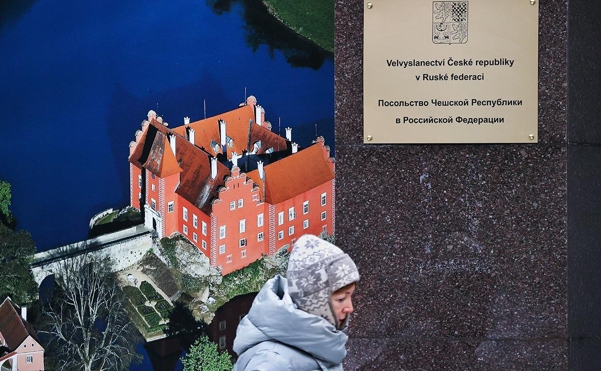 МИД Чехии предложил продлить запрет на выдачу виз россиянам и белорусам