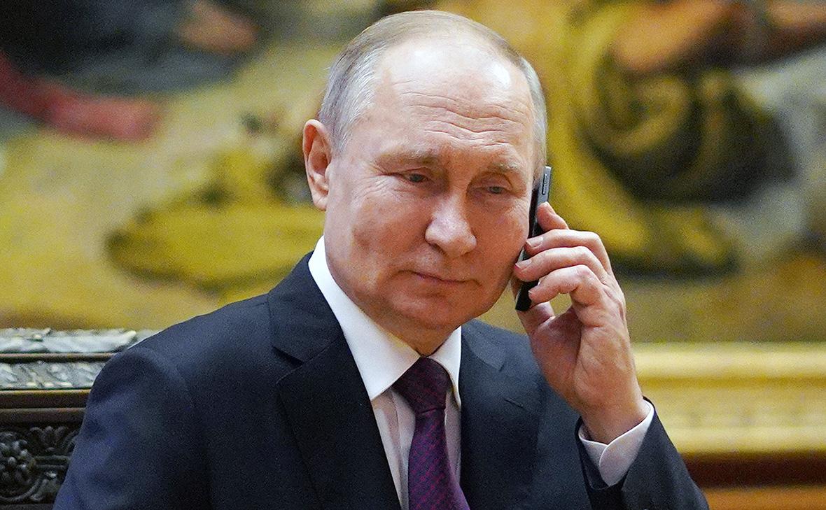 Wired написал о попытке спецслужб США следить за Путиным через Locomotive