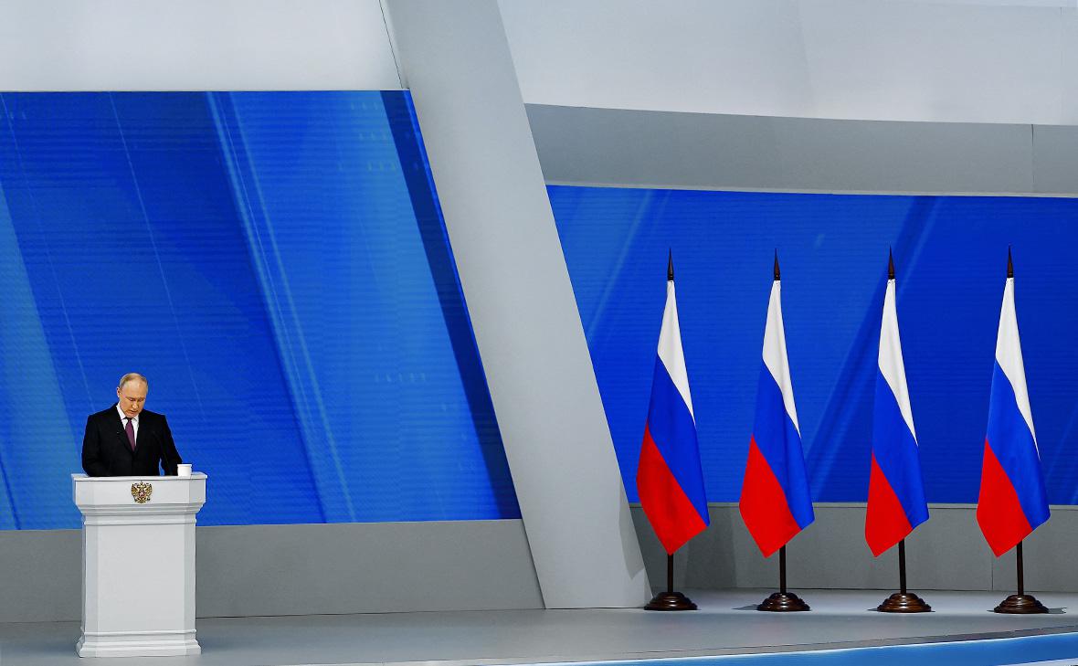 Путин назвал бредом заявления о возможном нападении России на Европу