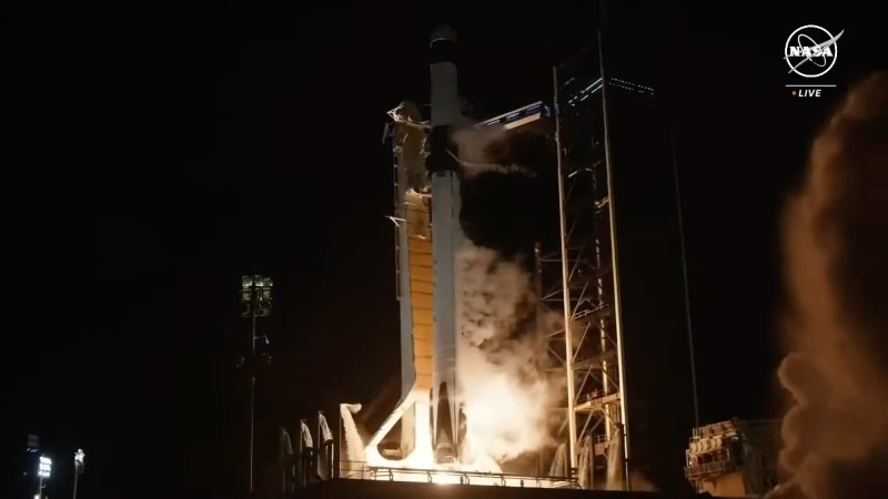 Корабль SpaceX Crew Dragon с российским космонавтом стартовал к МКС