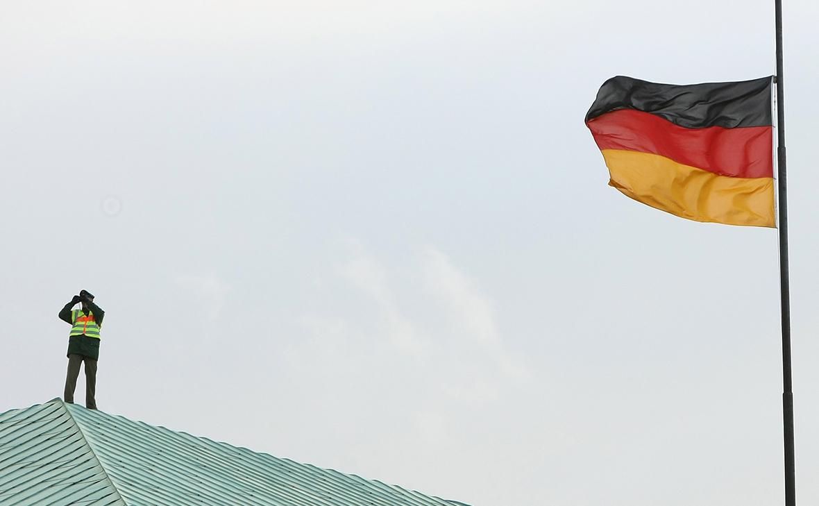 Захарова заявила о незавершенной денацификации в Германии