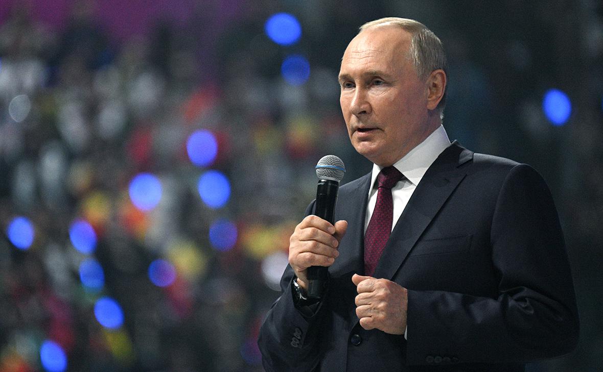 Путин заявил, что США «выпустили джина из бутылки»