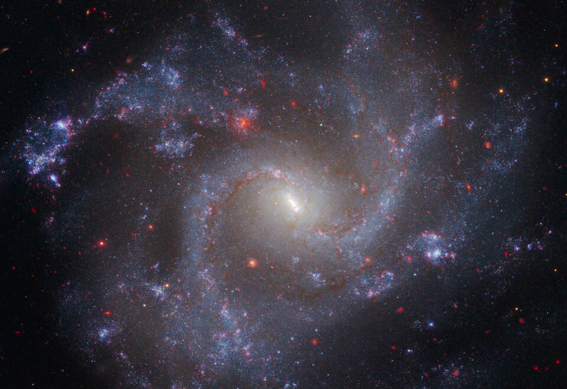 «Джеймс Уэбб» подтвердил скорость расширения Вселенной, определённую «Хабблом» — напряжённость никуда не делась