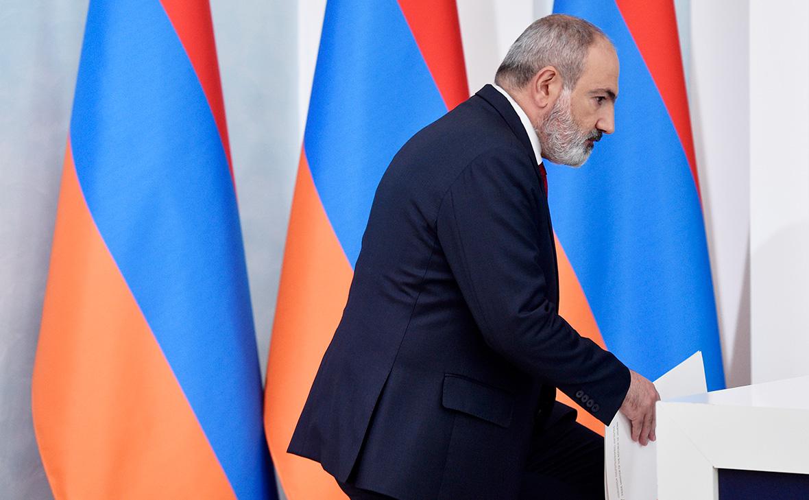 Пашинян назвал сроки вывода российских пограничников из аэропорта Еревана