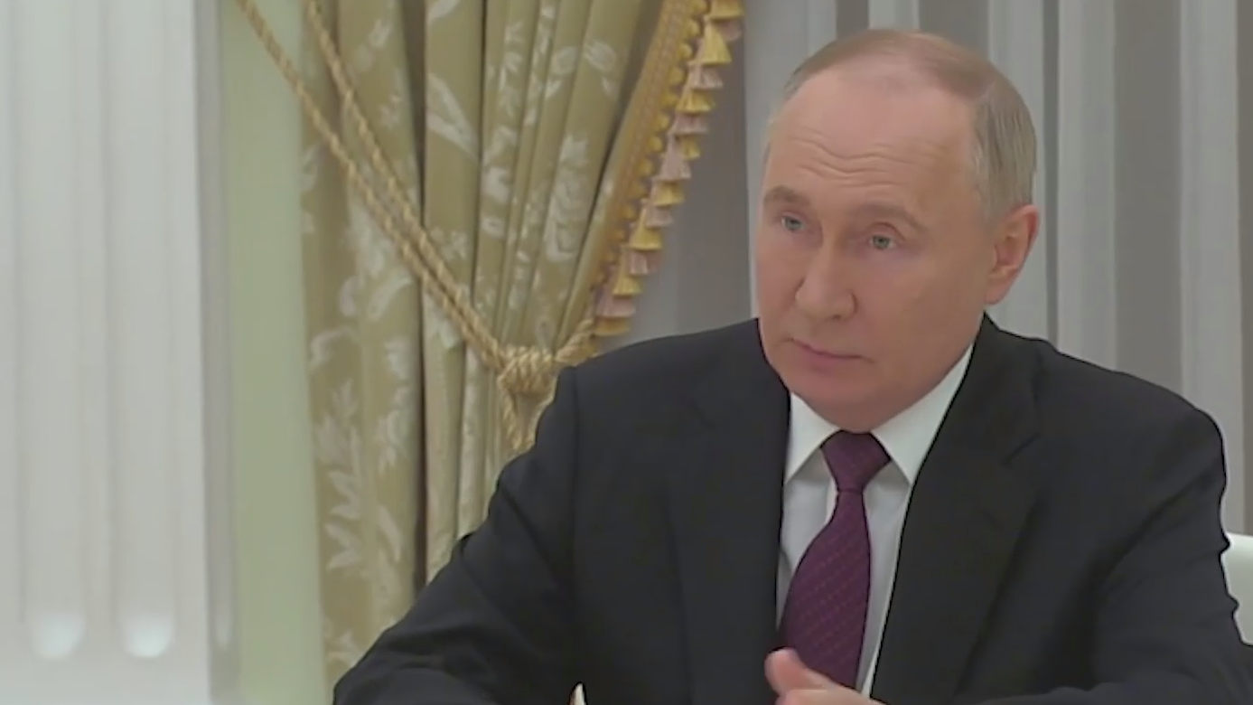 Путин на встрече с проигравшими кандидатами предложил совместную работу