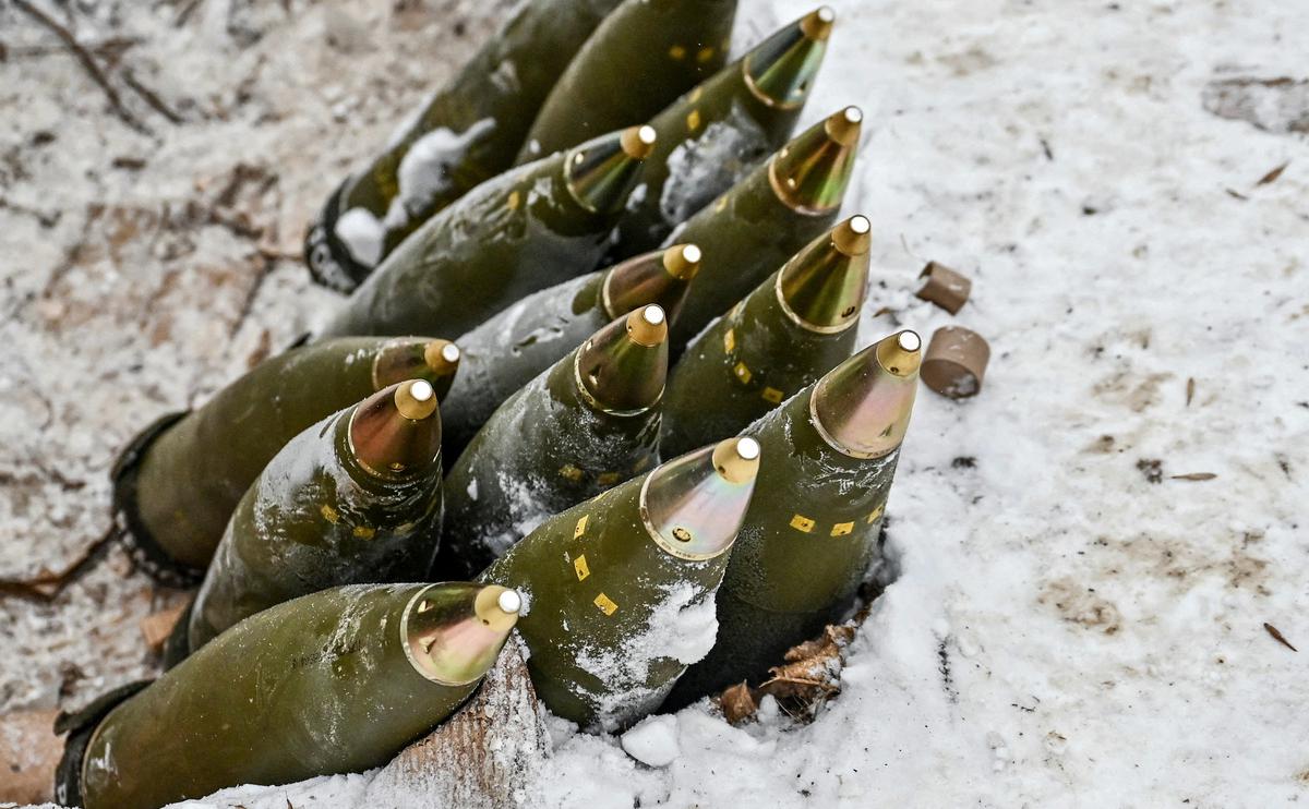 Шмыгаль не исключил поступления «чешских снарядов» уже в апреле
