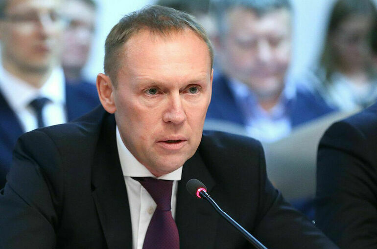 Депутат Луговой предложил оснастить торговые центры тревожными кнопками