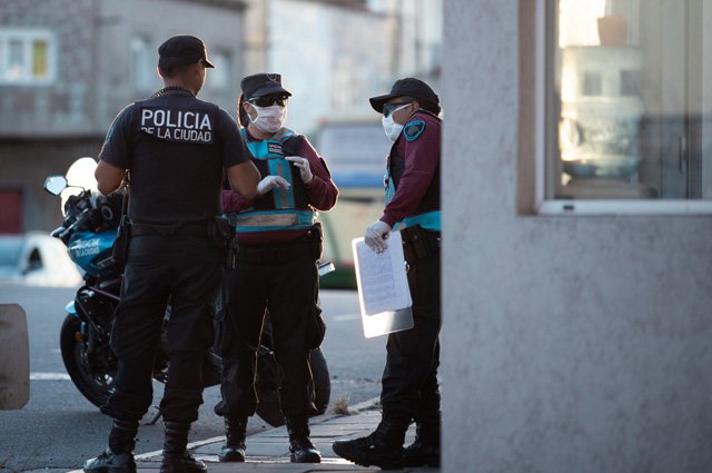 Аргентинец с дисками для «болгарки» пытался попасть в дом правительства