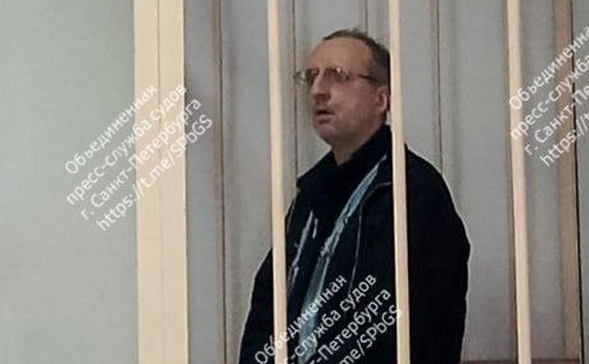 Техника института ядерной физики в Петербурге арестовали за «фейки» о ВС