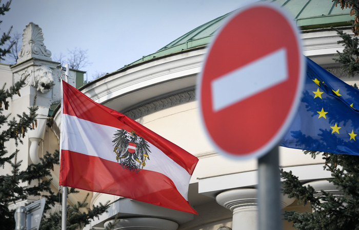 Россия объявила персоной нон грата сотрудника посольства Австрии