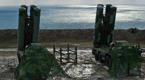 Оснащаются ли российские смертоносные комплексы С-400 новейшими ракетами дальнего радиуса действия?
