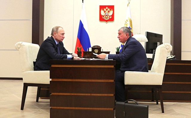 Сечин доложил Путину об итогах и планах "Роснефти"