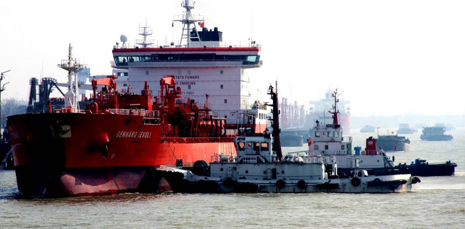 Россия стала главным поставщиком нефти в Китай