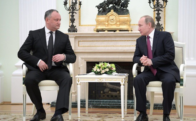 Путин и Додон обсудили Приднестровье и мигрантов